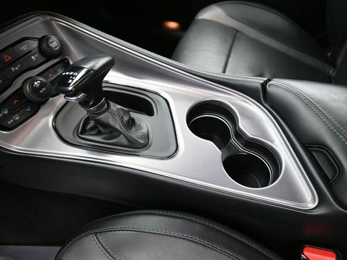 Used 2023 Dodge Challenger SXT w/ Plus Package image 15