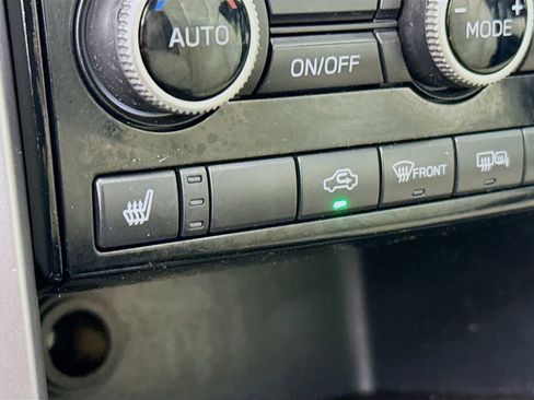 Used 2021 Subaru Ascent Limited w/ Technology Package image 24