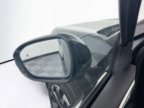 Used 2024 Mitsubishi Outlander SE image 16