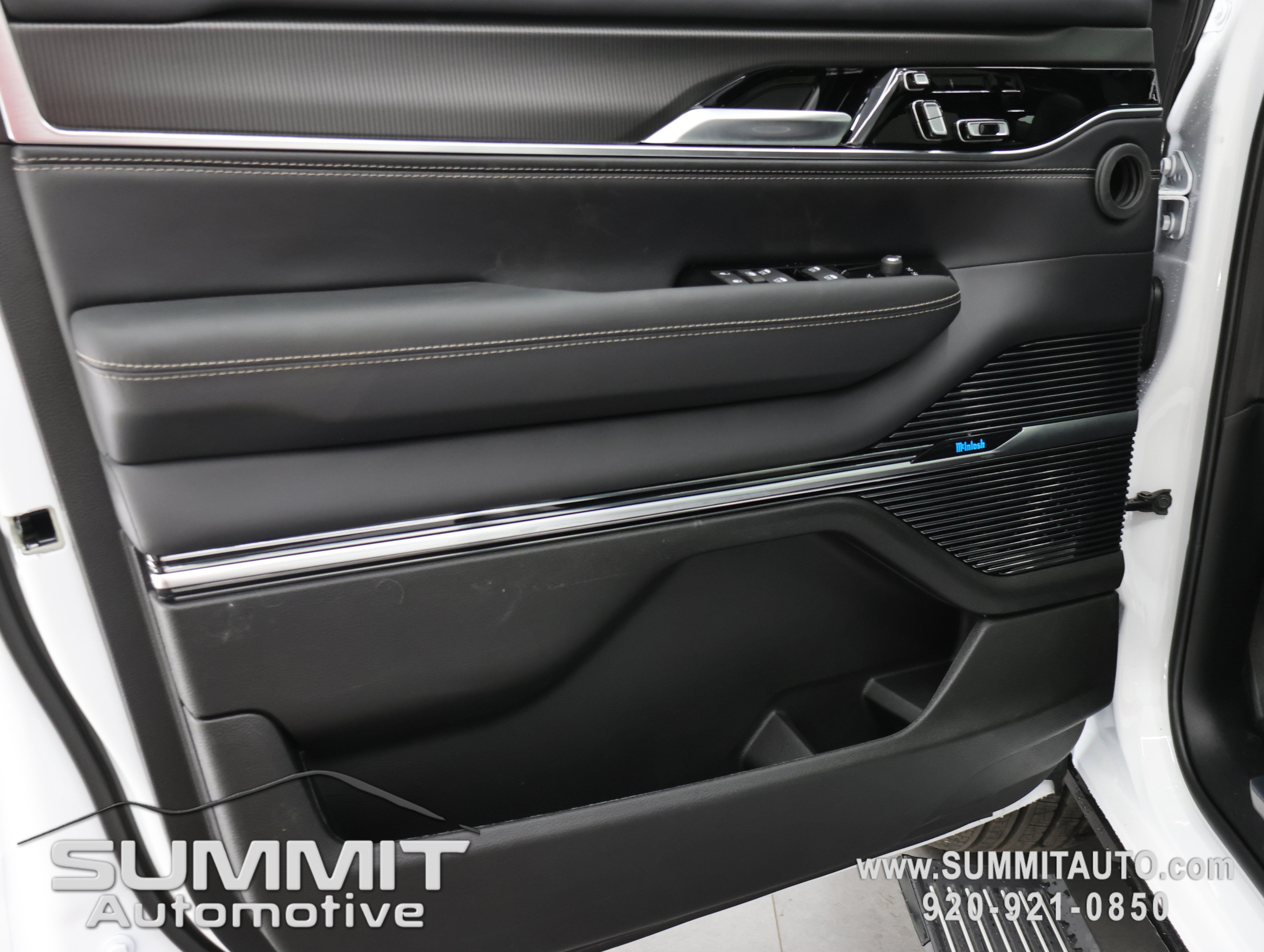 New 2026 Jeep Grand Wagoneer Summit AWD/4WD image 49