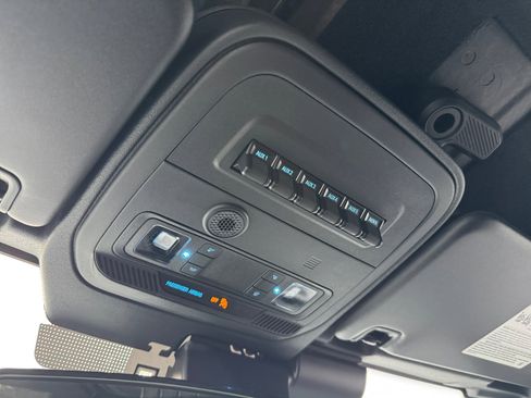 New 2025 Ford Bronco Big Bend w/ Black Diamond Package image 18