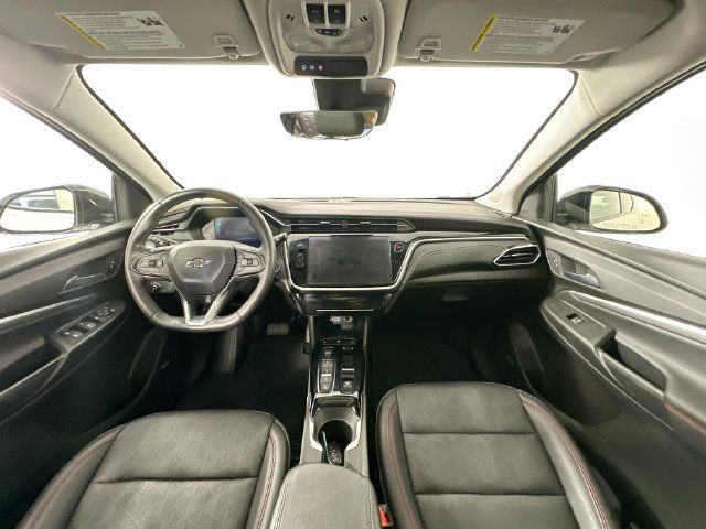 Used 2023 Chevrolet Bolt EUV Premier w/ Sun & Sound Package FWD image 3