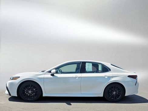 Used 2023 Toyota Camry XSE w/ Navigation Package FWD image 2