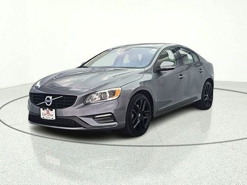 Used 2018 Volvo S60 T5 Dynamic w/ Vision Package AWD/4WD image 2