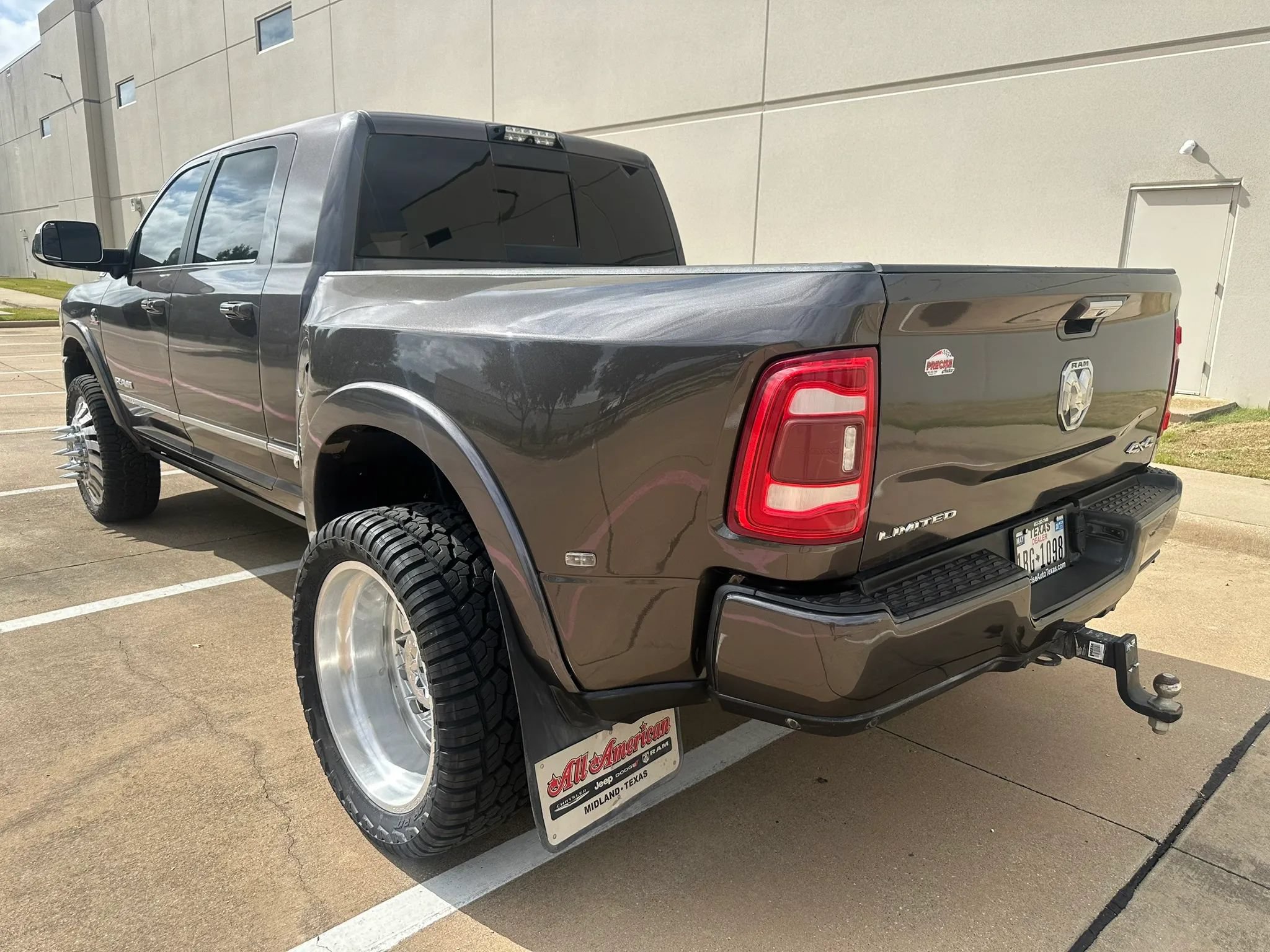 Used 2019 RAM 3500 Limited AWD/4WD image 12