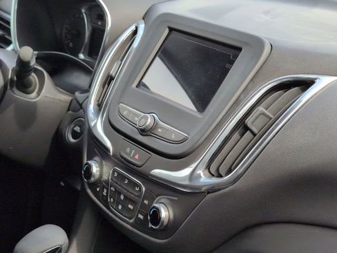 Used 2024 Chevrolet Equinox LT w/ LPO, Floor Liner Package AWD/4WD image 12