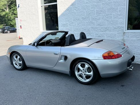 Used 2000 Porsche Boxster RWD image 12