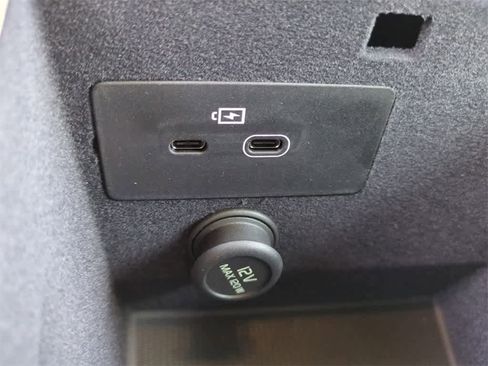 New 2026 Volvo XC90 B6 Plus w/ Protection Package Premier image 30