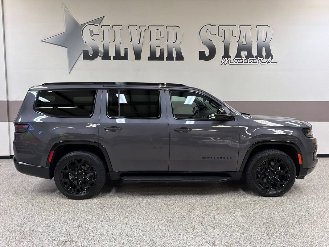 Used 2023 Jeep Wagoneer Series II RWD image 37