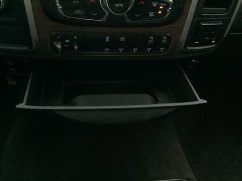 Used 2017 RAM 2500 Laramie w/ Convenience Group image 25