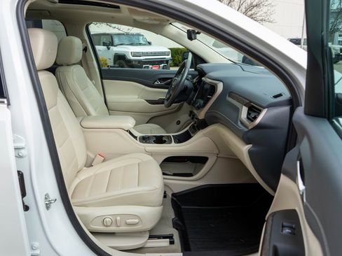 Used 2021 GMC Acadia Denali w/ GMC Pro Grade Package image 10