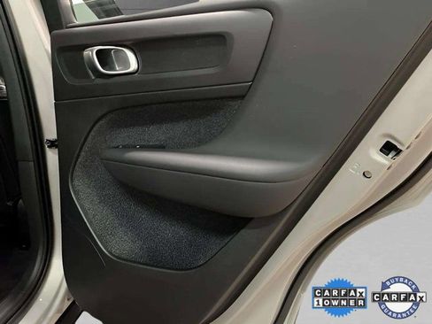 Used 2025 Volvo XC40 B5 Plus image 73