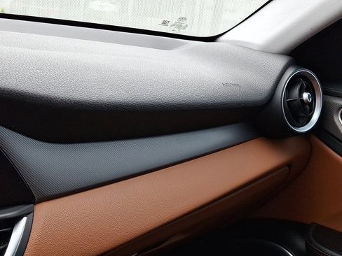 Used 2018 Alfa Romeo Giulia Ti Sport w/ Quick Order Package 22S Sport image 32