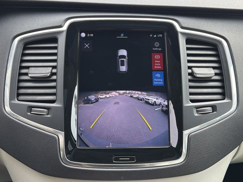 Certified 2023 Volvo XC90 B6 Core image 60