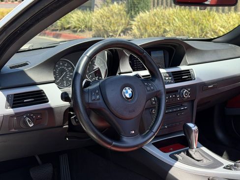 Used 2013 BMW 335i Convertible RWD image 15