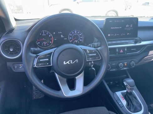 Used 2023 Kia Forte LXS w/ LXS Technology Package image 23