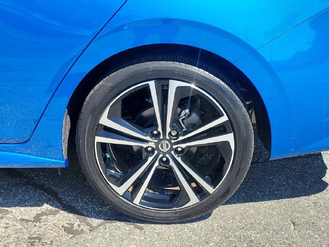 Used 2023 Nissan Sentra SR w/ SR Premium Package FWD image 8