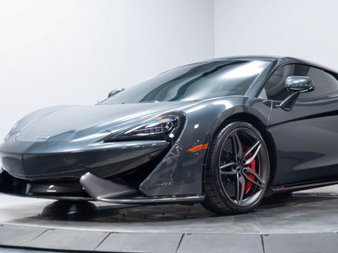 Used 2019 McLaren 570S Coupe RWD image 5