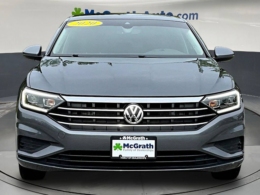 Used 2020 Volkswagen Jetta SEL FWD image 2