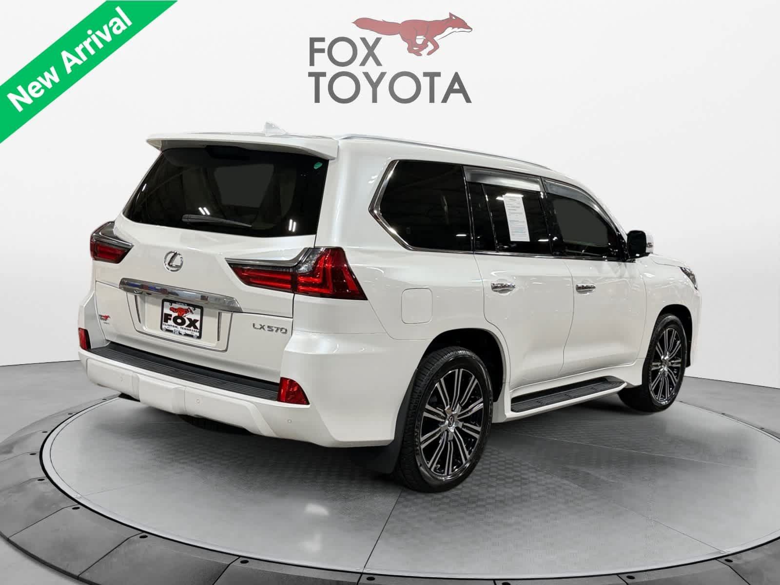 Used 2018 Lexus LX 570 4WD w/ Luxury Package image 6