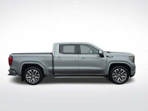 Used 2025 GMC Sierra 1500 Denali image 4