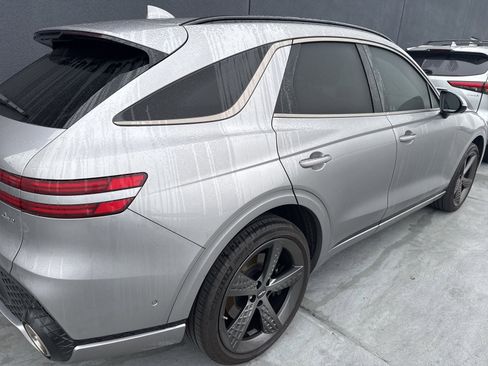 Used 2023 Genesis GV70 2.5T Sport Prestige w/ Sport Prestige Package image 7
