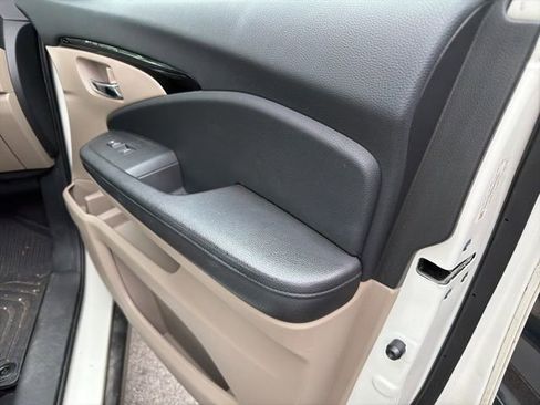 Used 2016 Honda Pilot Elite image 5