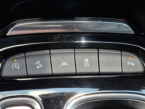 Used 2023 Buick Envision Essence w/ Sport Touring Package AWD/4WD image 26