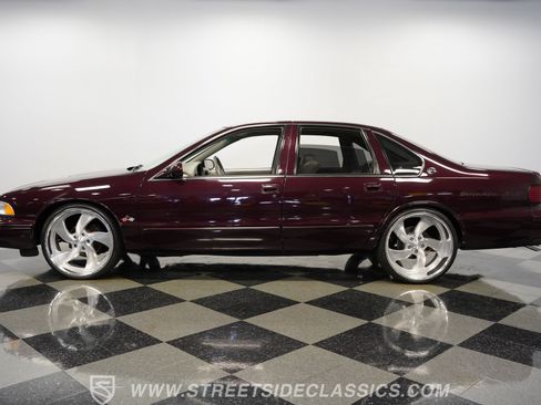 Used 1996 Chevrolet Impala SS RWD image 2