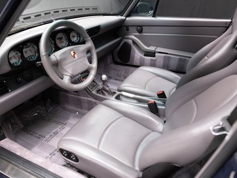 Used 1997 Porsche 911 Carrera RWD image 44
