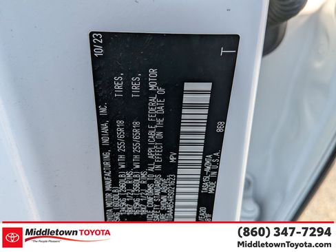 Certified 2024 Toyota Grand Highlander AWD image 39