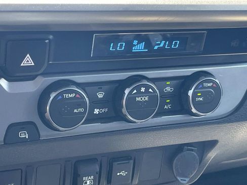 Used 2021 Toyota Tacoma SR5 RWD image 19