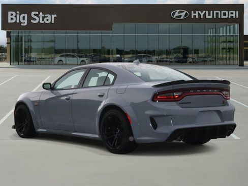 Used 2022 Dodge Charger Scat Pack RWD image 3