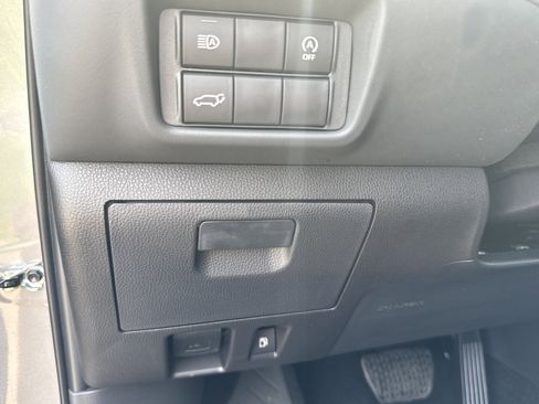 New 2025 Toyota Highlander XLE AWD/4WD image 23
