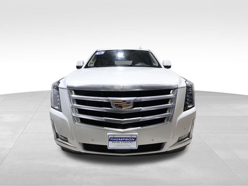Used 2016 Cadillac Escalade Premium image 5