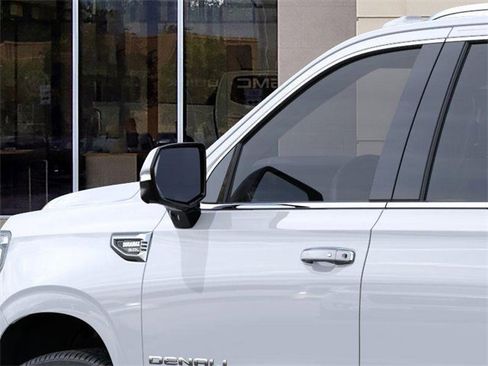 New 2026 GMC Yukon XL Denali image 12