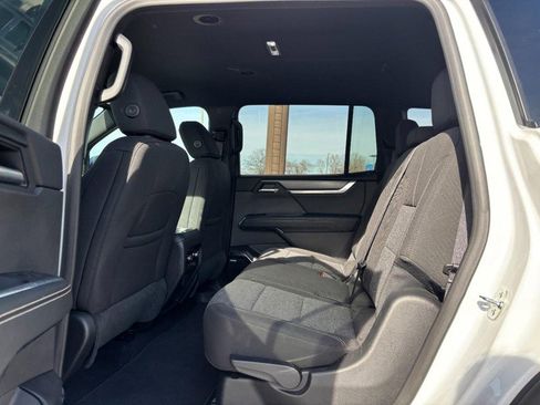 Certified 2025 GMC Acadia Elevation image 11