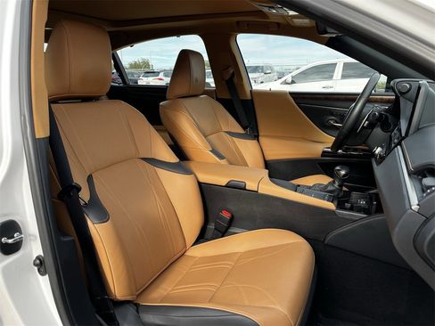 Used 2022 Lexus ES 350 Ultra Luxury image 25