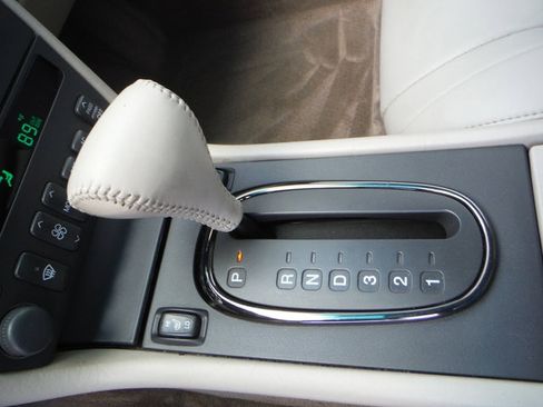 Used 1998 Cadillac Eldorado FWD image 19