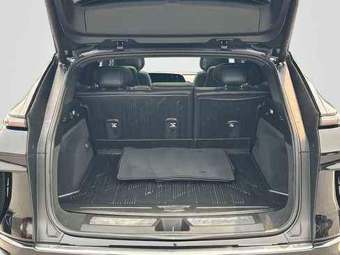 Certified 2024 Cadillac Lyriq Luxury AWD/4WD image 19