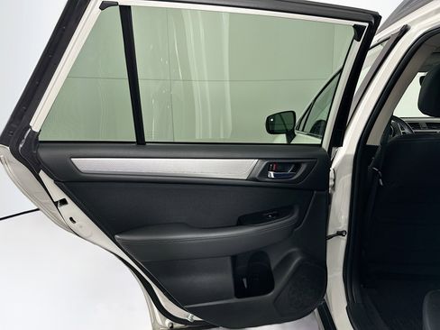 Used 2018 Subaru Outback 2.5i Premium image 25