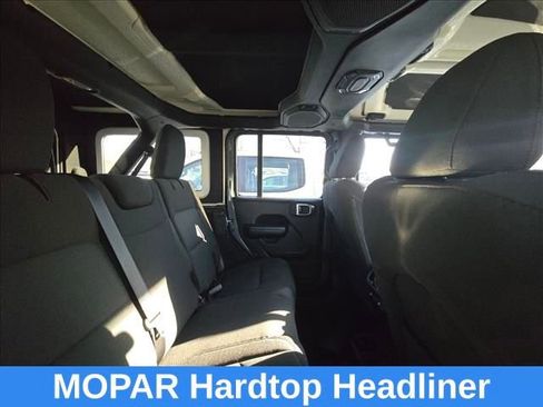 Used 2019 Jeep Wrangler Unlimited Sport S image 28