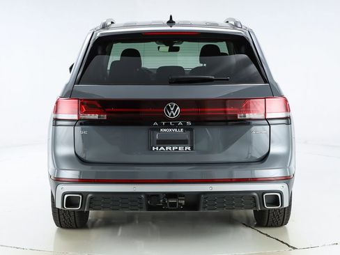 New 2026 Volkswagen Atlas Peak Edition AWD/4WD image 8