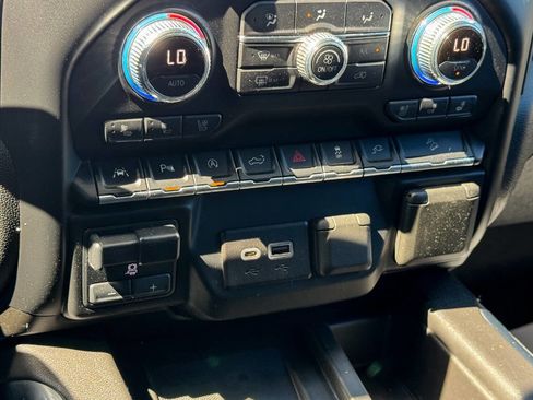 Used 2020 GMC Sierra 1500 AT4 w/ AT4 Premium Package AWD/4WD image 42