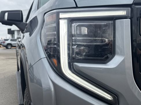 Used 2023 GMC Sierra 1500 AT4X image 11