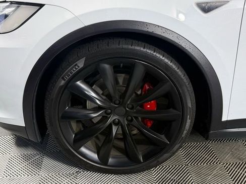 Used 2016 Tesla Model X 90D image 12