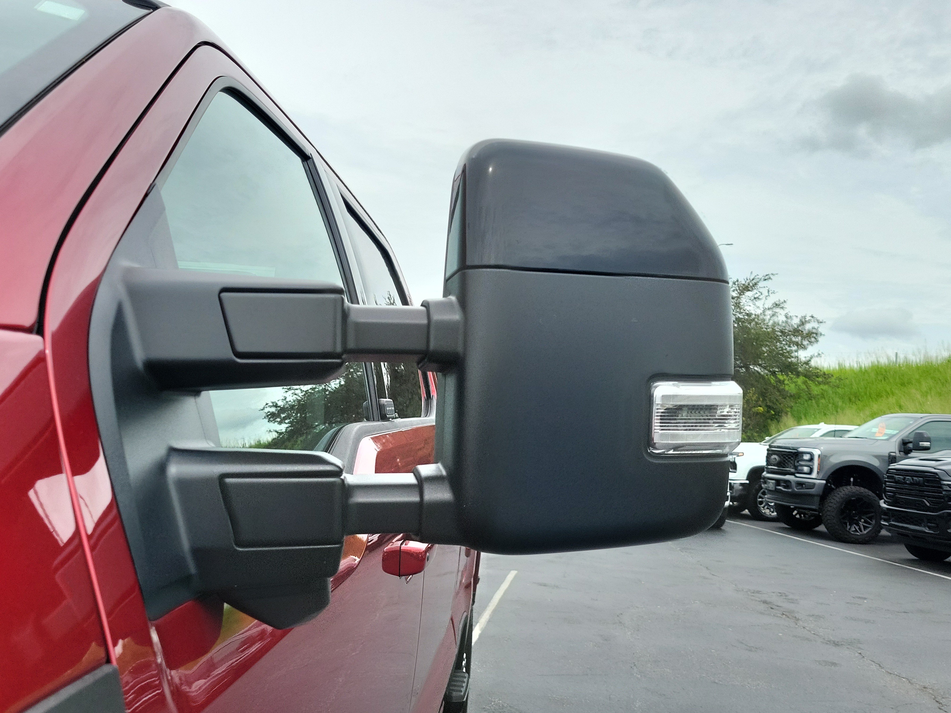 Certified 2025 Ford F250 Lariat w/ FX4 Off-Road Package AWD/4WD image 4