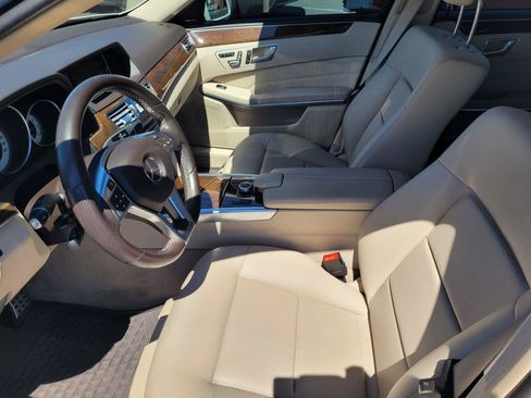 Used 2016 Mercedes-Benz E 350 Sedan image 21