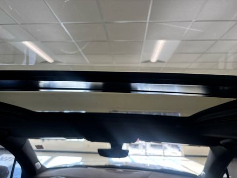 Used 2024 Cadillac XT6 Premium Luxury w/ Technology Package image 22