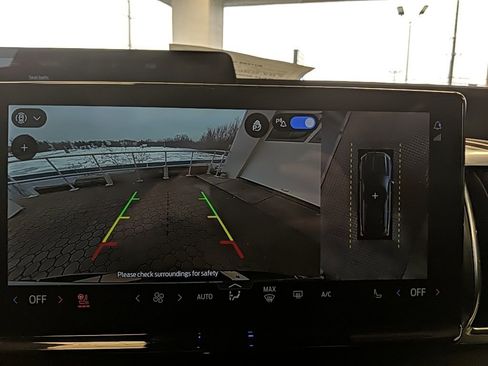 Used 2025 Ford Expedition Max Platinum image 24